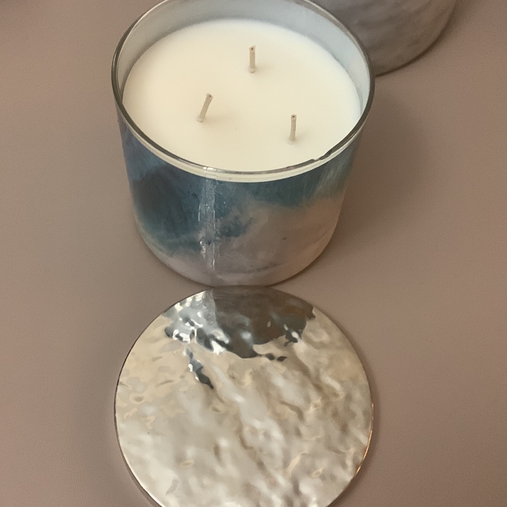 TURQUOISE WATERS CANDLE - Picture 3 of 4